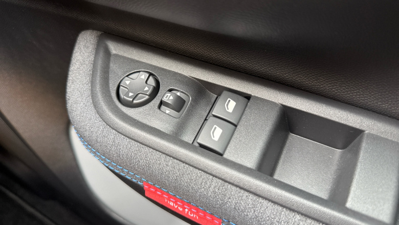 Citroen C3 83kW Plus 44kWh 5dr Auto Electric Hatchback